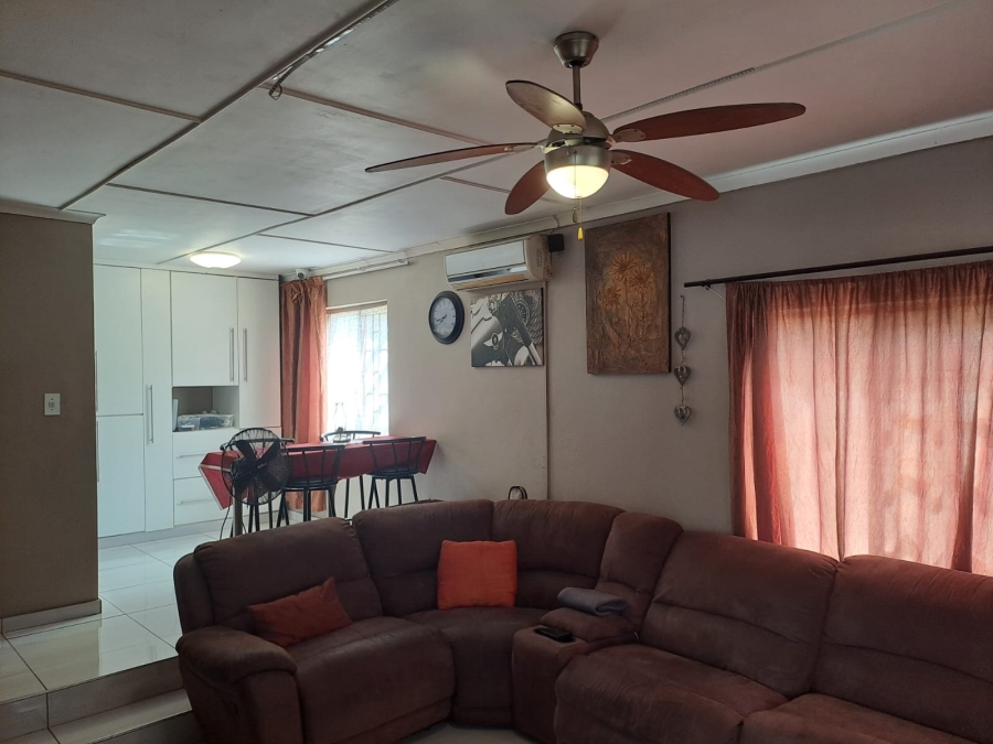 3 Bedroom Property for Sale in Nahoon Valley Park Eastern Cape